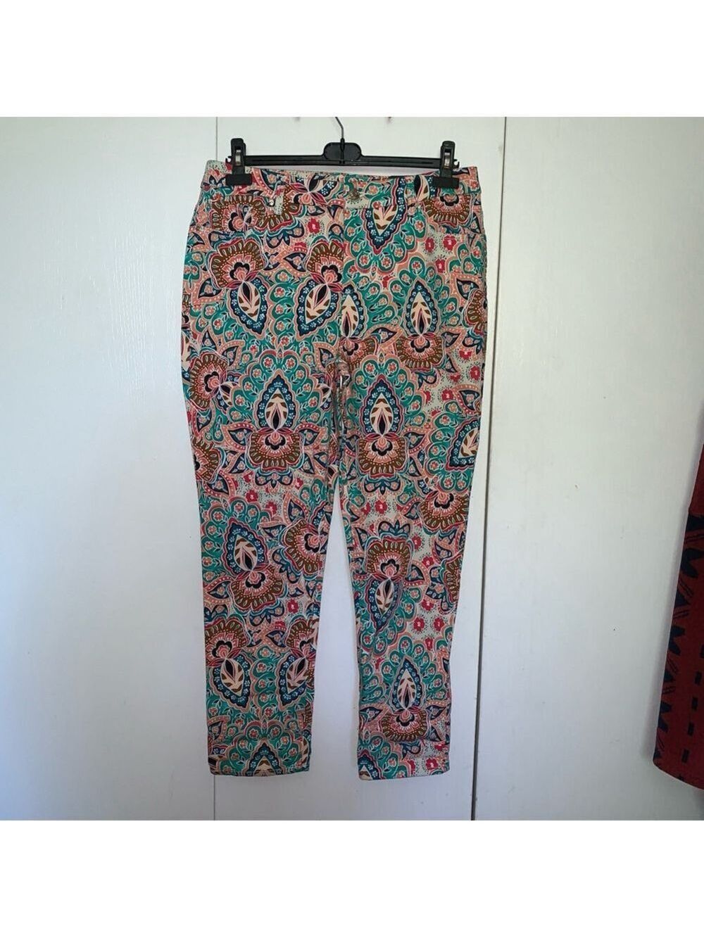 Women's Chico's Ankle Pants Size 1.5 Multi-Color